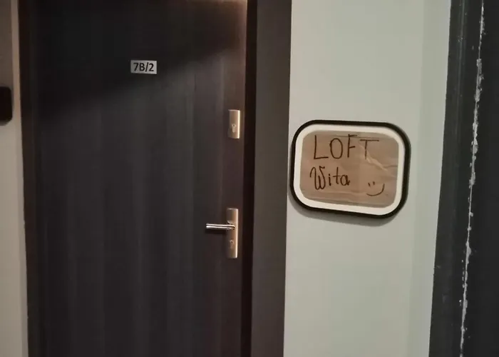 Loft Gdanska 46 Parking Gratis アパート ウッチ